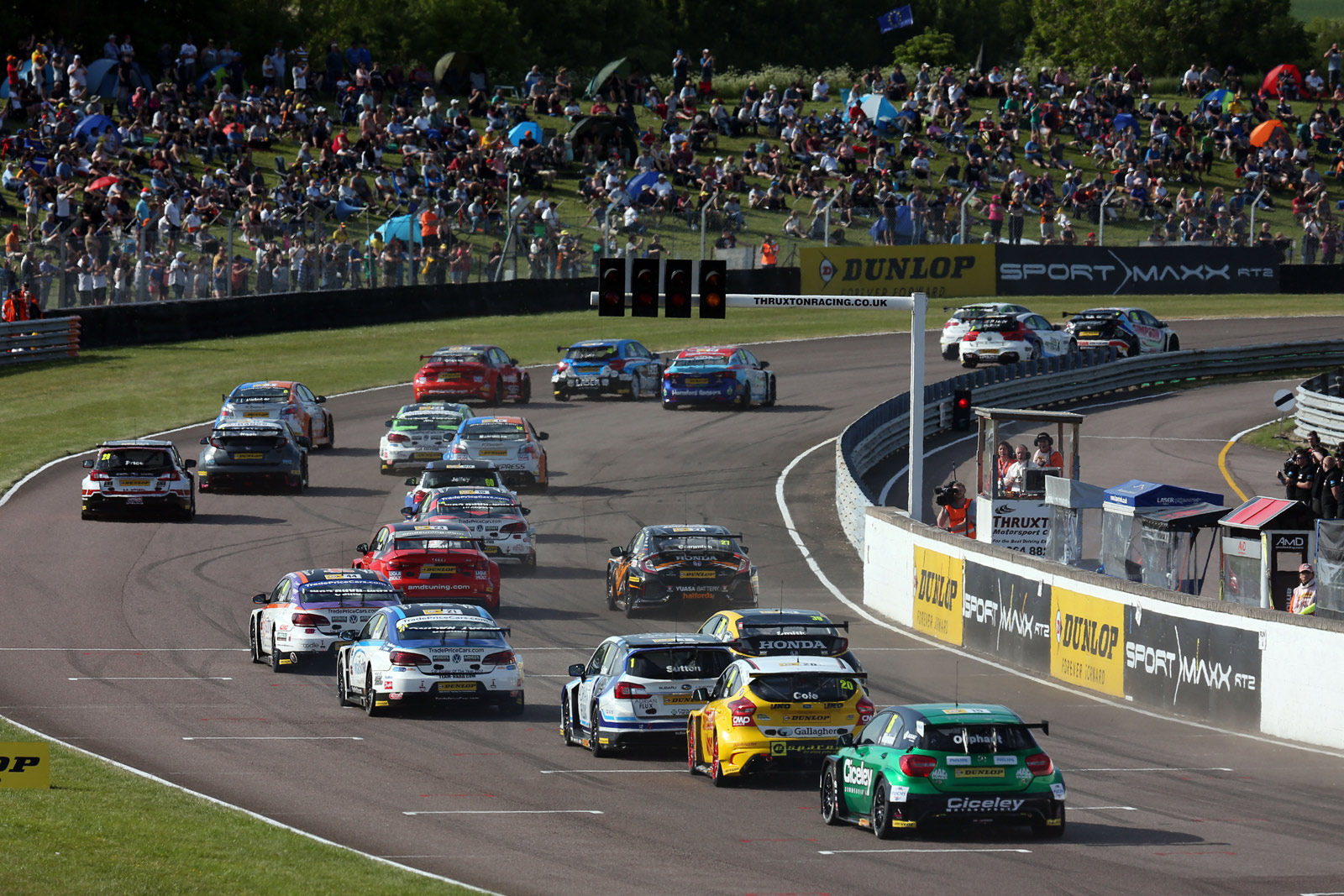 2018 BTCC LEVORG start