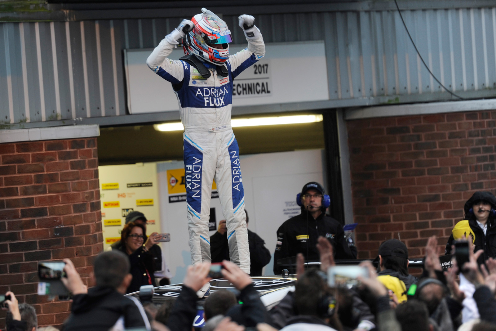 BTCC レヴォーグ 最終戦 アシュリー・サットン