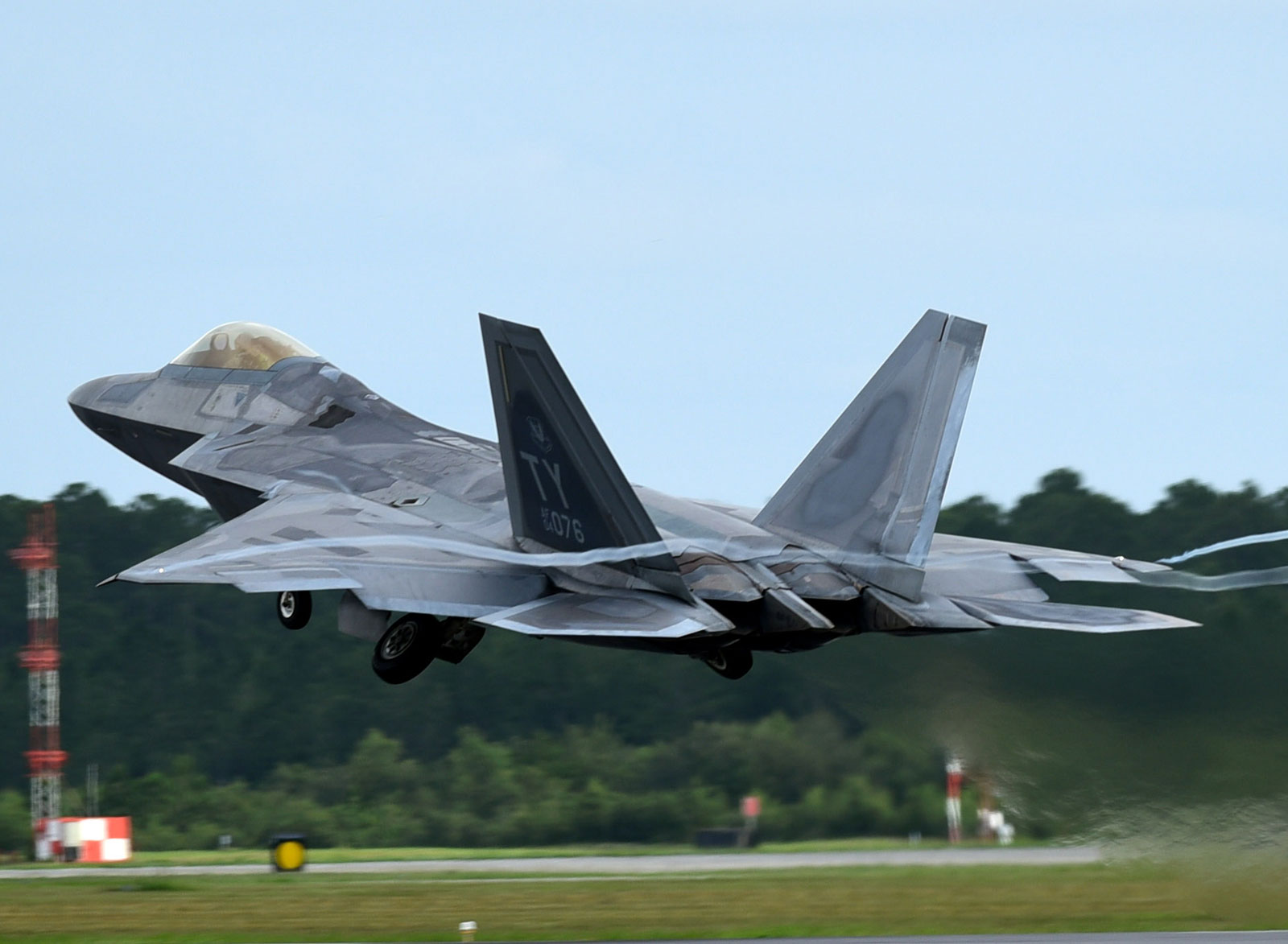 F-22A 離陸